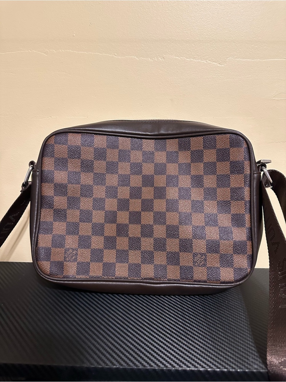 Checkered crossbody - Picture 3 of 9